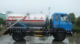 東風(fēng)平頭吸污車圖片